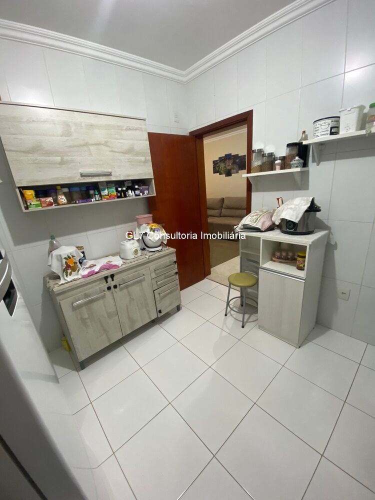 Apartamento à venda com 2 quartos, 80m² - Foto 3
