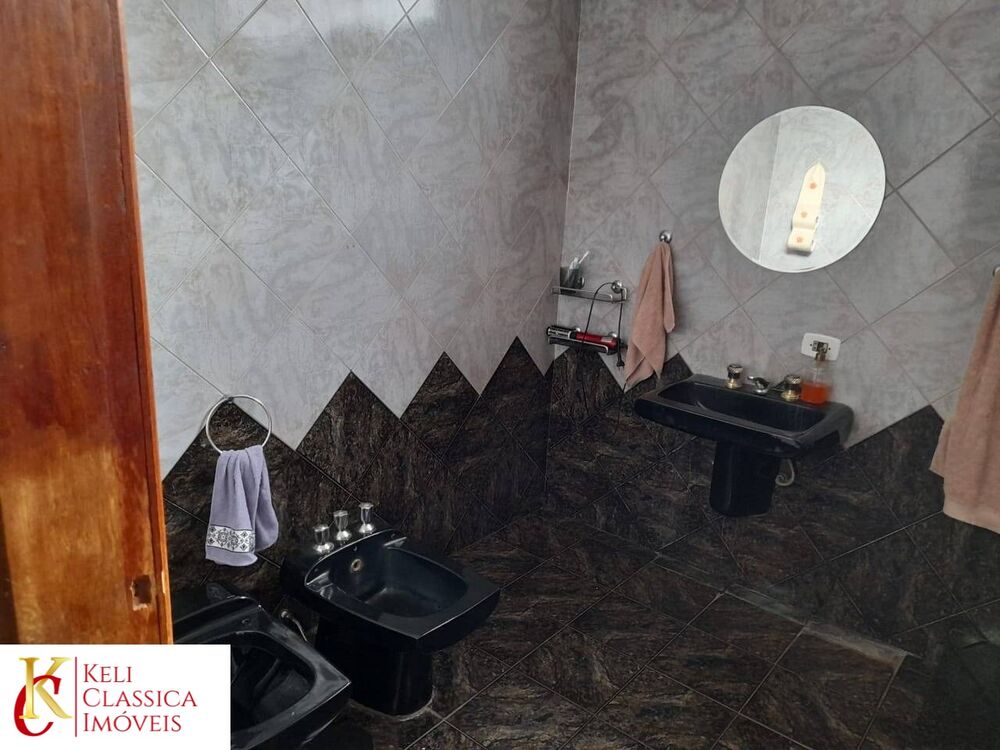 Casa à venda com 4 quartos, 350m² - Foto 5