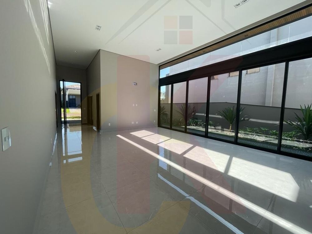 Casa, 3 quartos, 268 m² - Foto 1