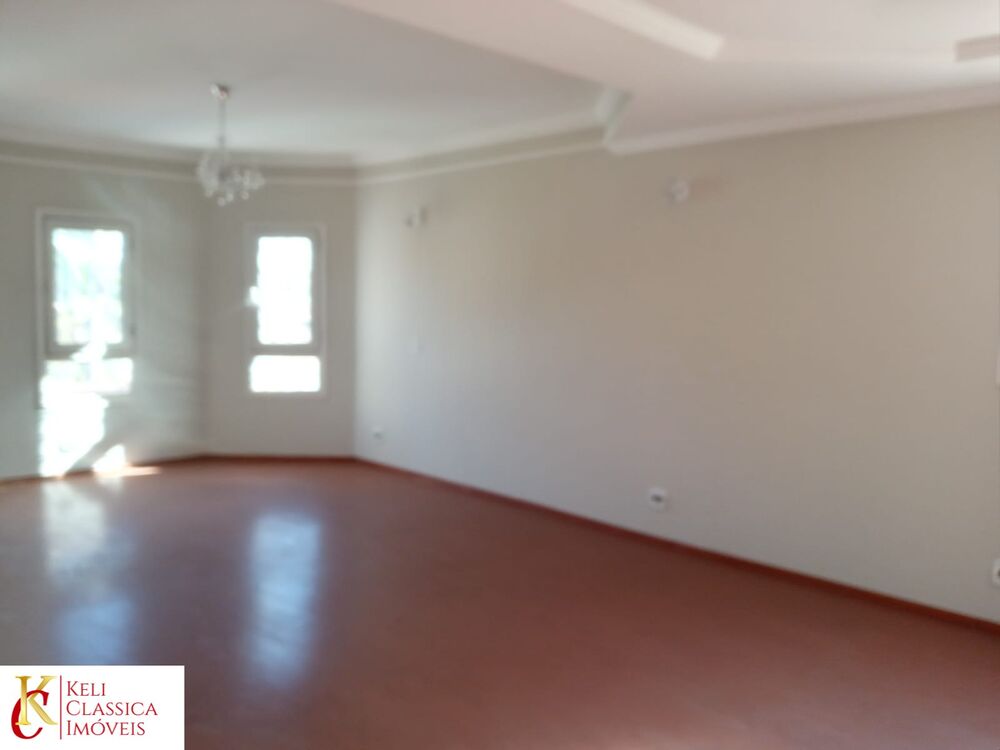 Casa à venda com 3 quartos, 310m² - Foto 4