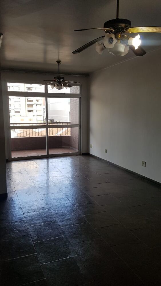 Apartamento à venda com 3 quartos, 113m² - Foto 1