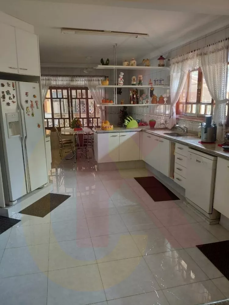 Casa, 4 quartos, 945 m² - Foto 1