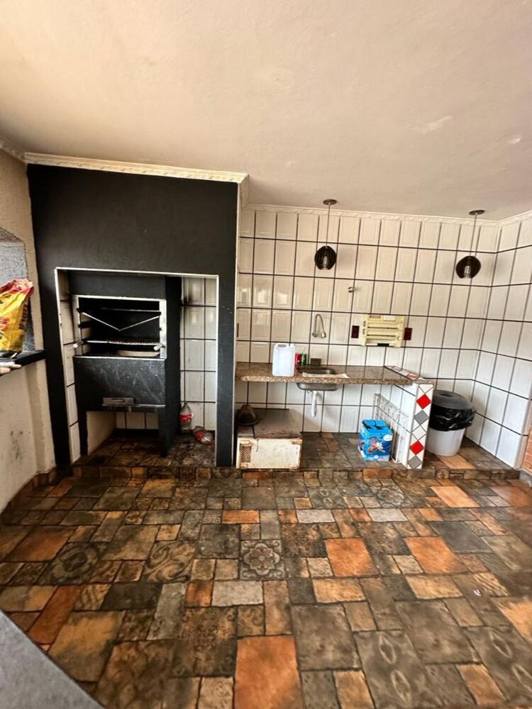 Prédio Inteiro para alugar com 3 quartos, 1700m² - Foto 8