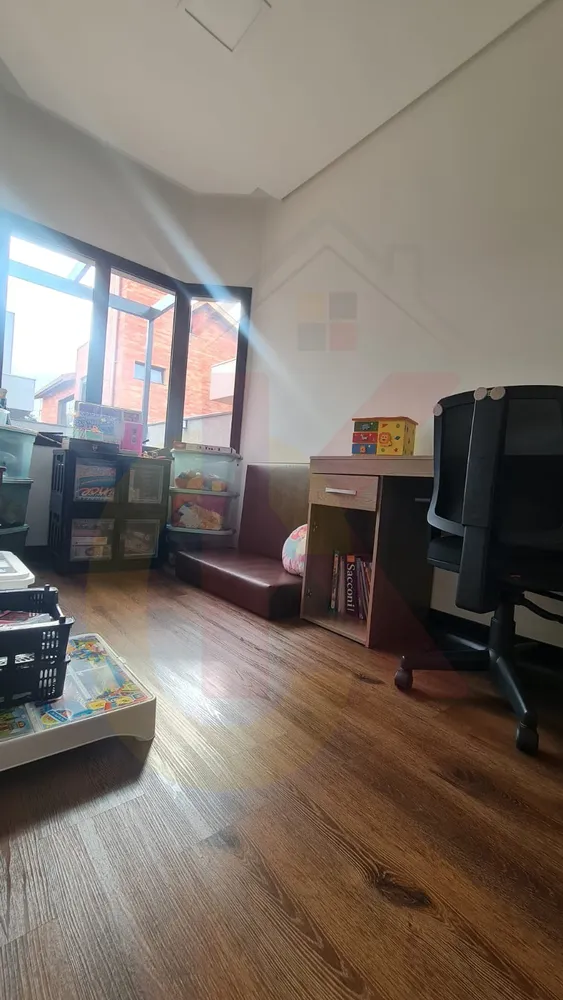 Casa, 3 quartos, 209 m² - Foto 2
