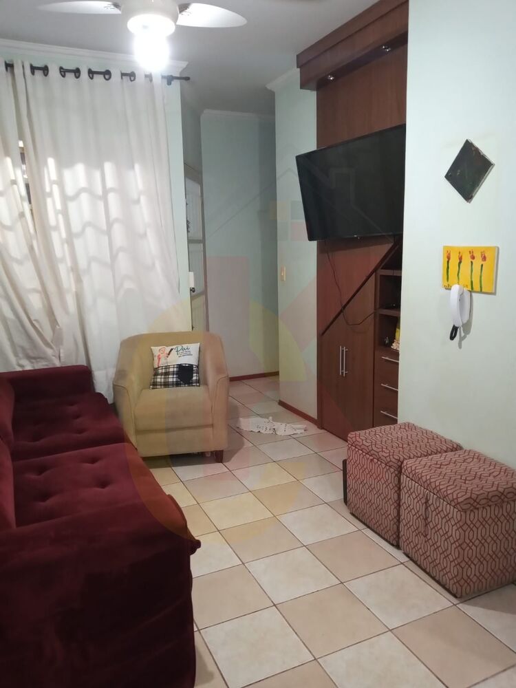 Casa à venda com 2 quartos, 95m² - Foto 4