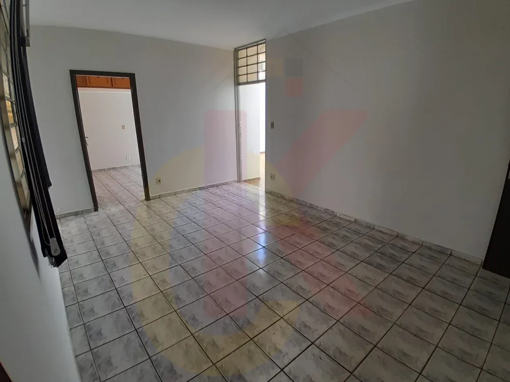 Casa, 4 quartos, 200 m² - Foto 4