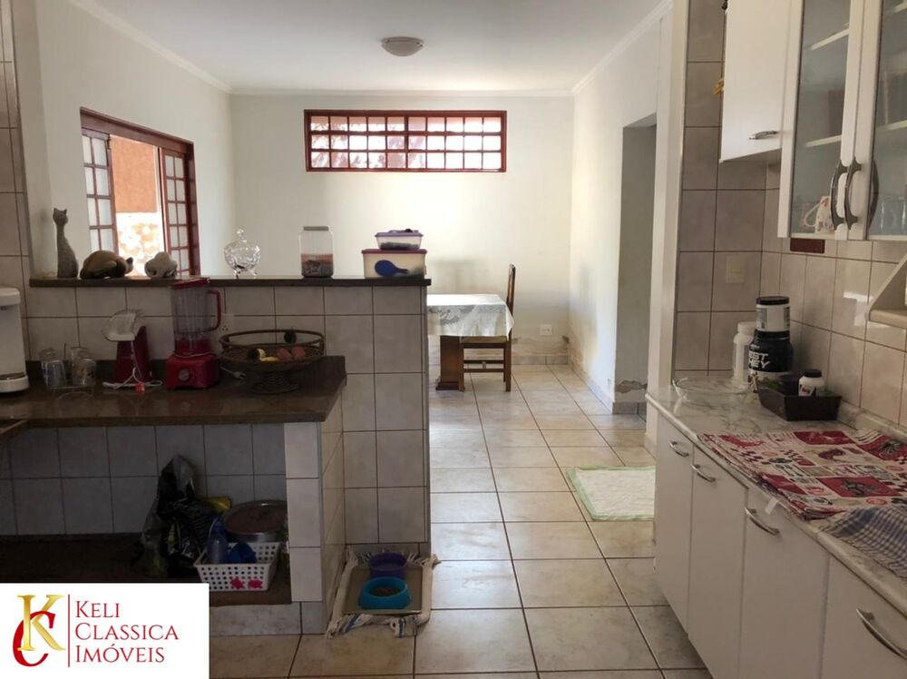Casa, 4 quartos, 265 m² - Foto 3