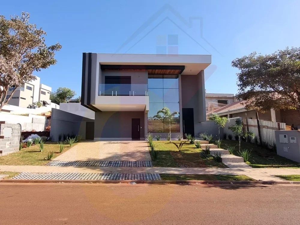 Casa à venda com 3 quartos, 340m² - Foto 1