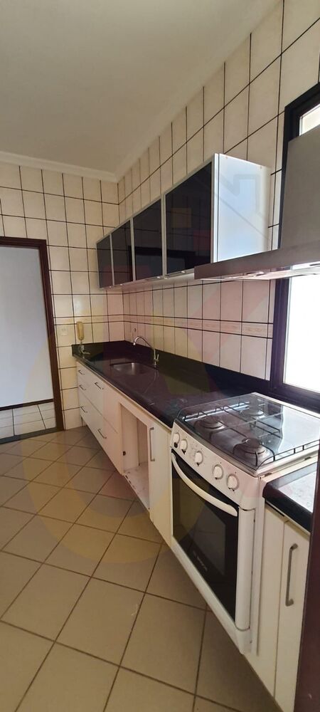 Apartamento à venda com 3 quartos, 121m² - Foto 8