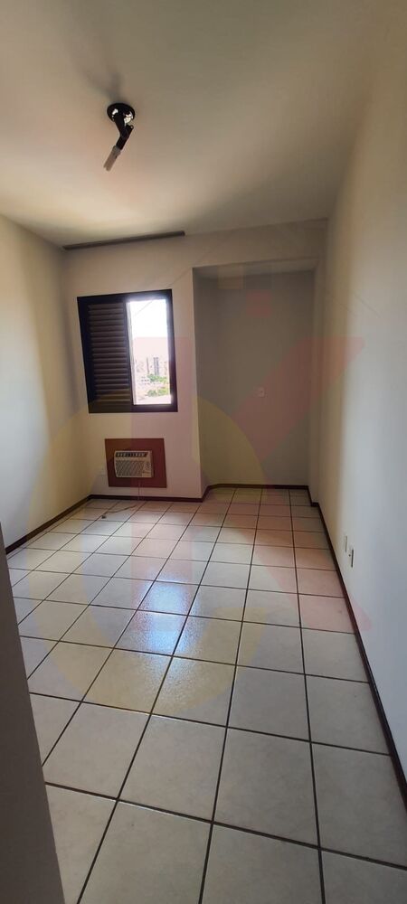 Apartamento à venda com 3 quartos, 121m² - Foto 4