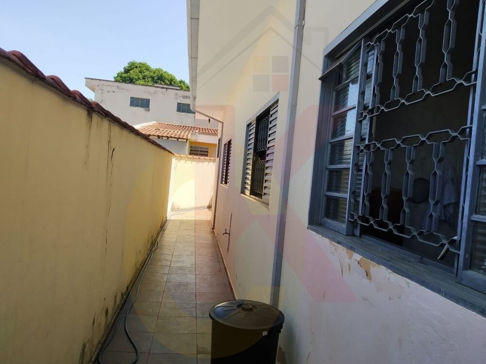 Casa, 3 quartos, 290 m² - Foto 1