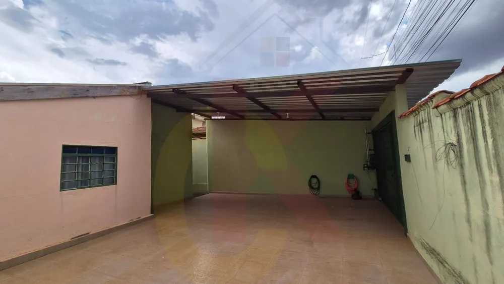 Casa, 2 quartos, 200 m² - Foto 1