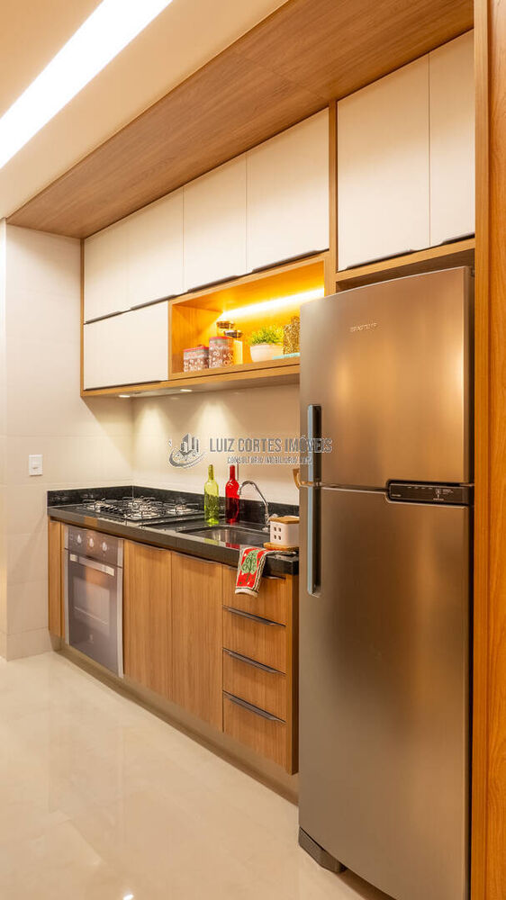 Apartamento à venda com 3 quartos, 96m² - Foto 1