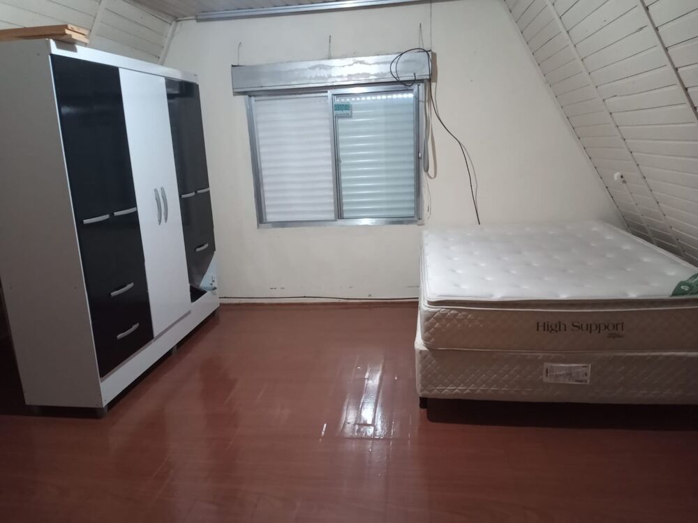 Casa à venda com 5 quartos, 200m² - Foto 11