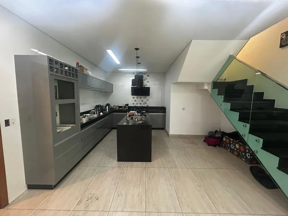 Casa, 3 quartos, 190 m² - Foto 4