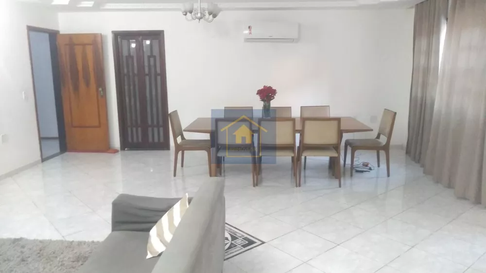 Casa, 4 quartos, 320 m² - Foto 13