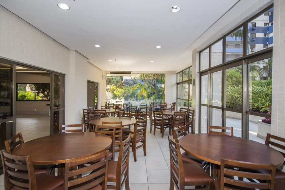 Apartamento à venda com 2 quartos, 72m² - Foto 11