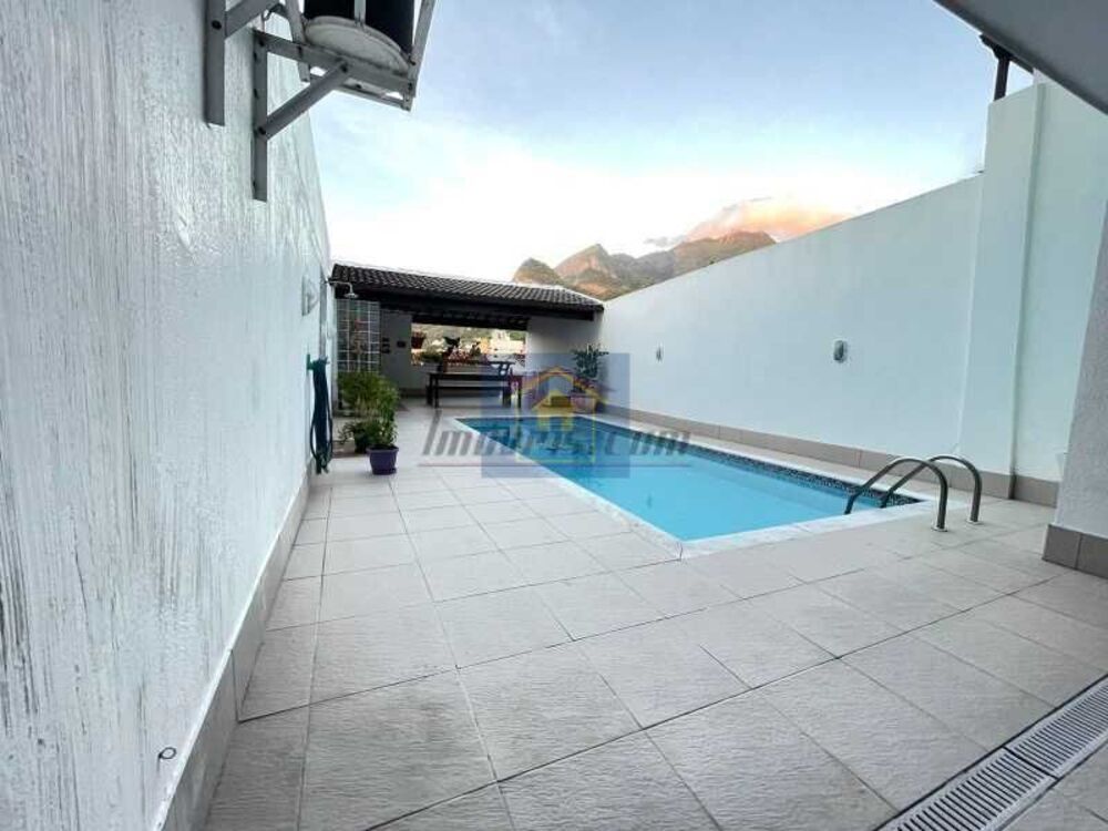 Casa de Condomínio à venda com 4 quartos, 420m² - Foto 14