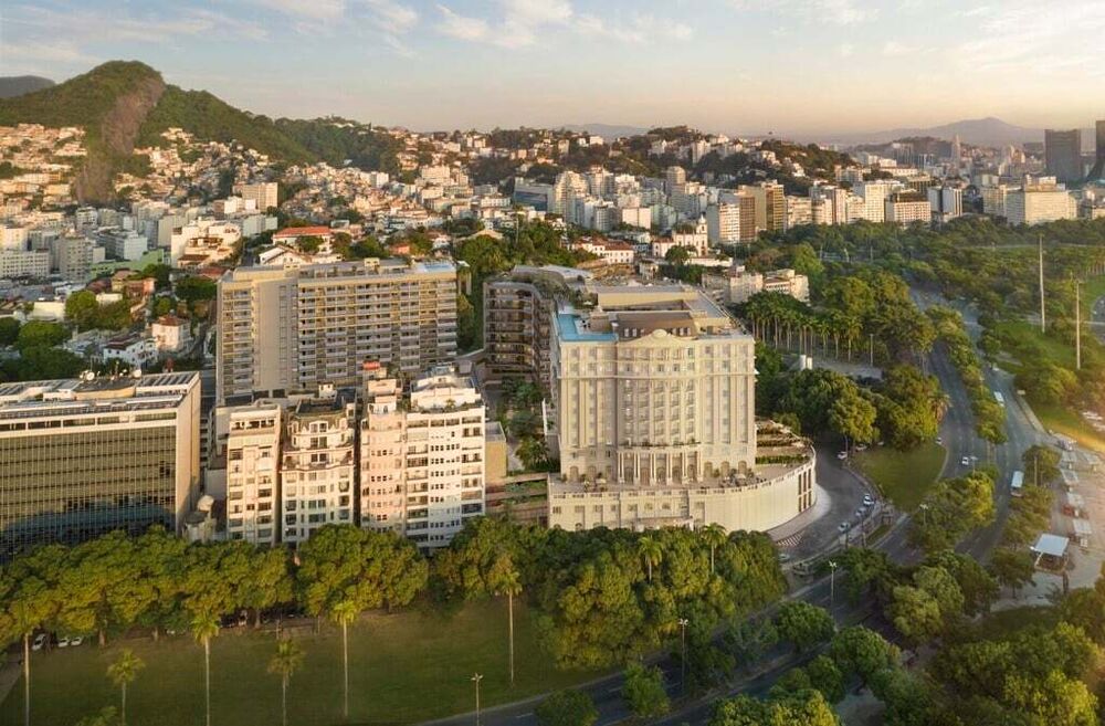 Apartamento à venda com 2 quartos, 78m² - Foto 3