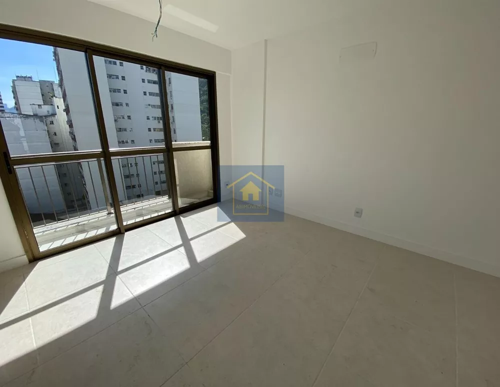 Apartamento à venda com 3 quartos, 136m² - Foto 6