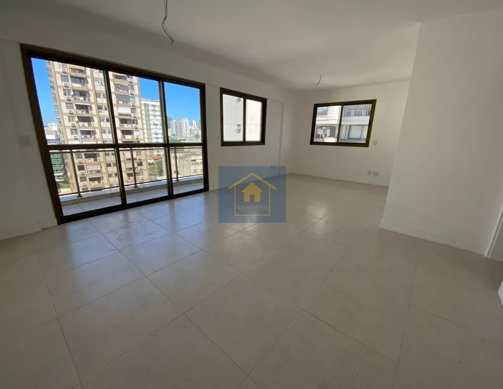 Apartamento à venda com 3 quartos, 136m² - Foto 2