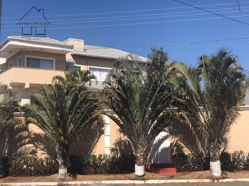 Sobrado à venda com 5 quartos, 450m² - Foto 1