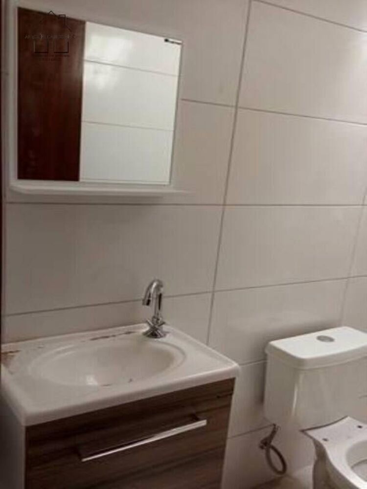 Casa à venda com 2 quartos, 56m² - Foto 4