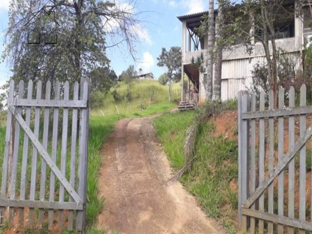 Chácara à venda com 3 quartos, 200m² - Foto 4