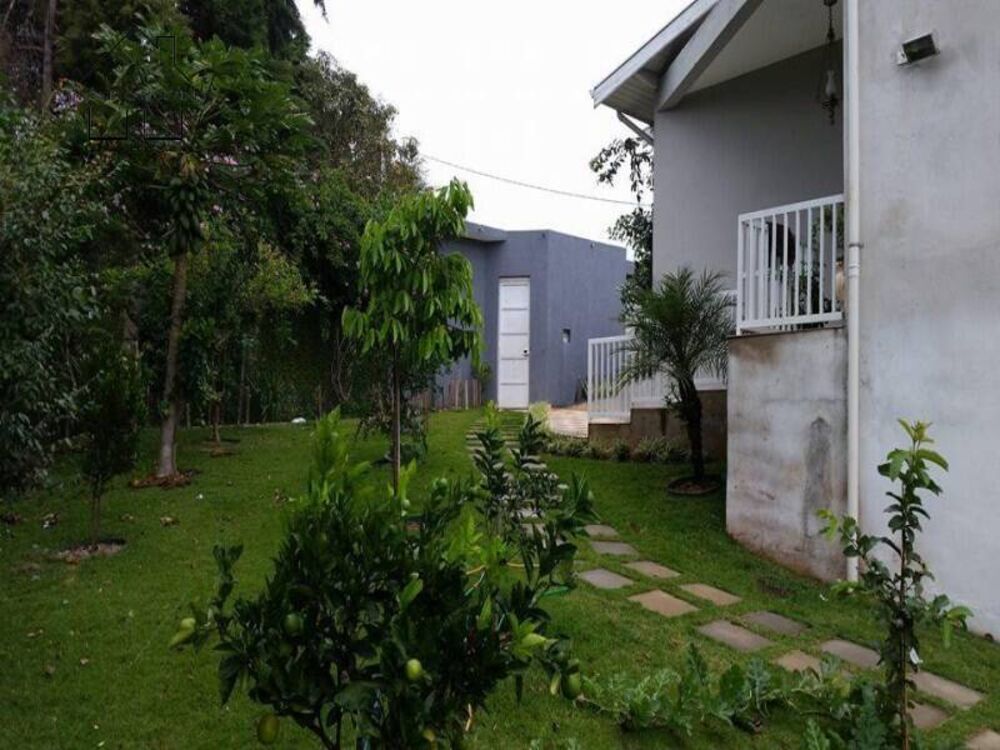 Casa, 6 quartos, 325 m² - Foto 1