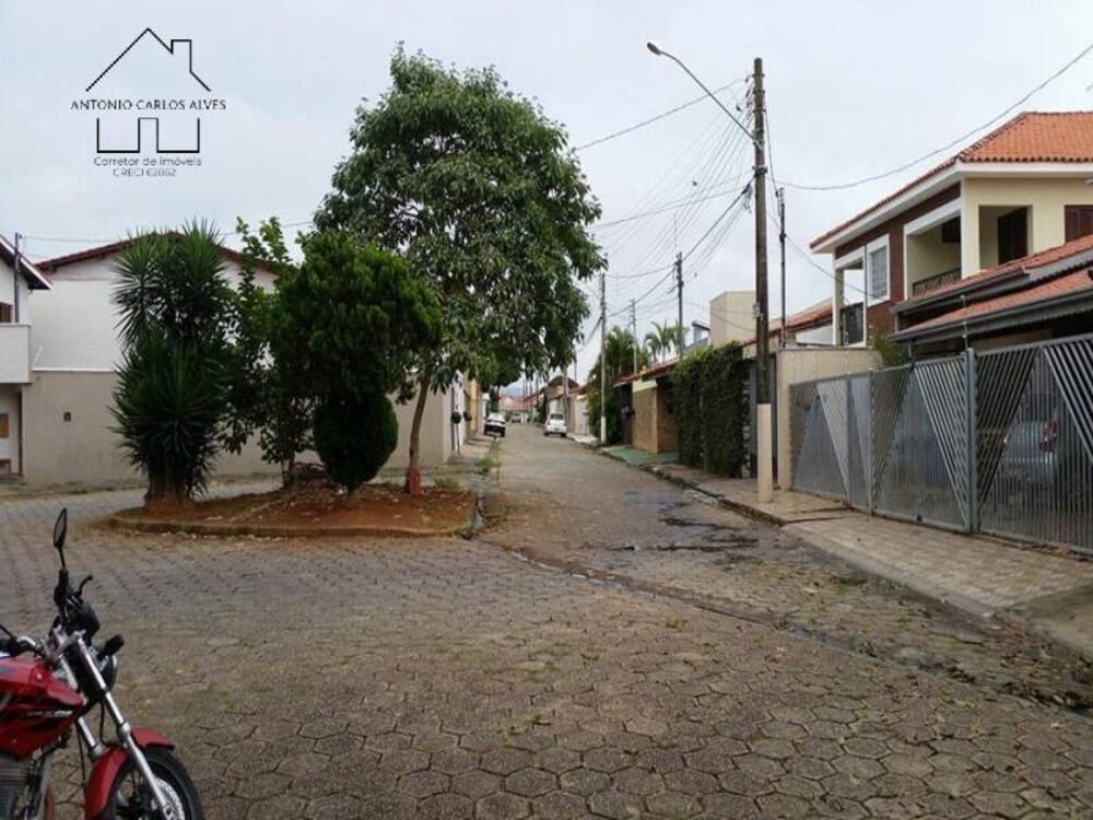 Casa, 6 quartos, 325 m² - Foto 2