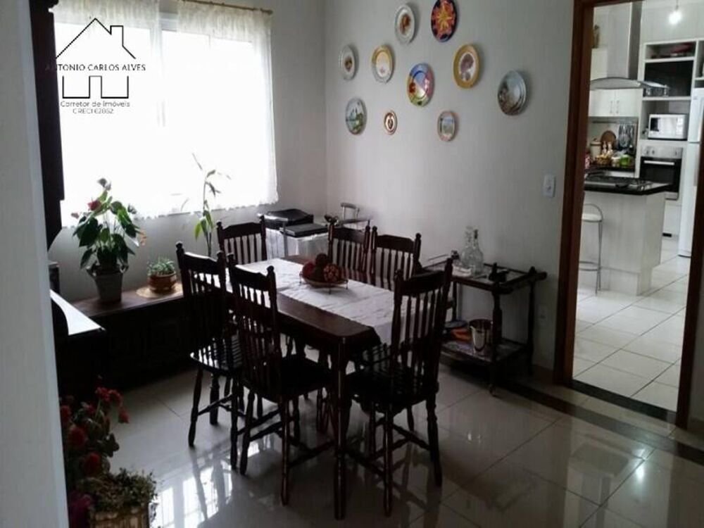 Casa, 6 quartos, 325 m² - Foto 4