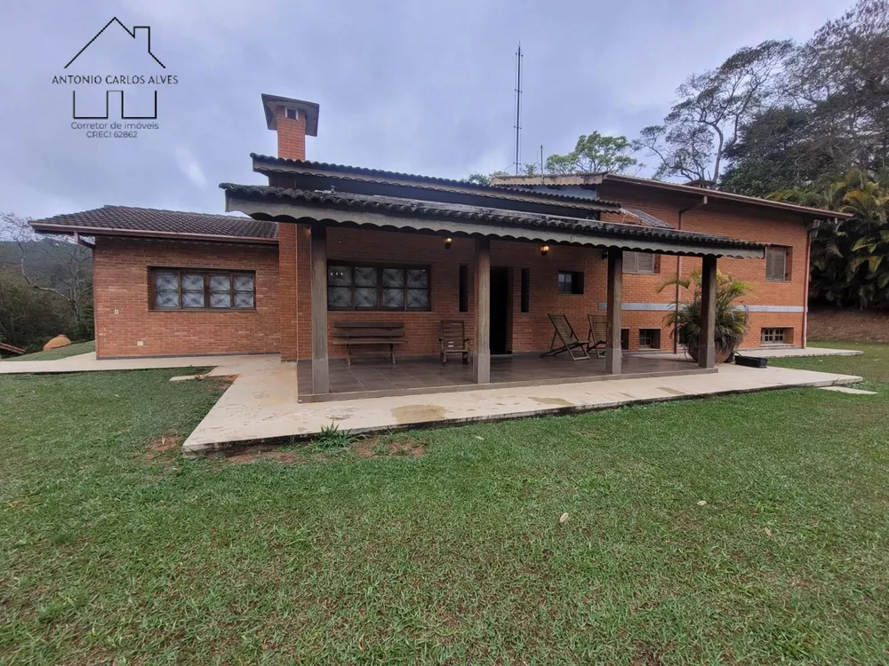 Fazenda à venda com 5 quartos, 800m² - Foto 2