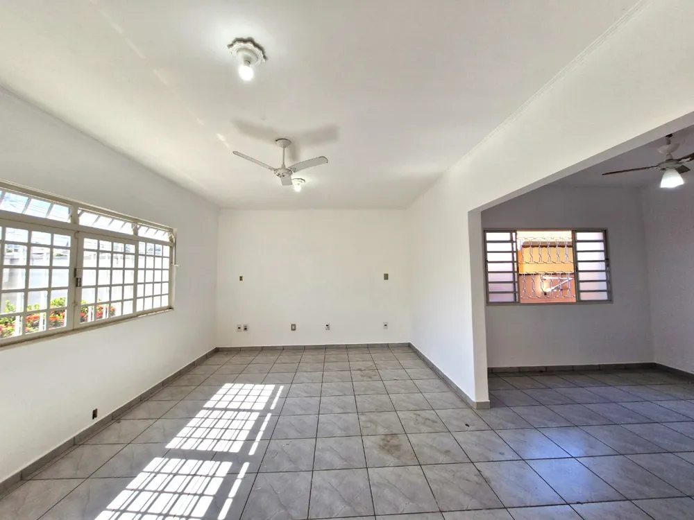 Casa, 3 quartos, 270 m² - Foto 4