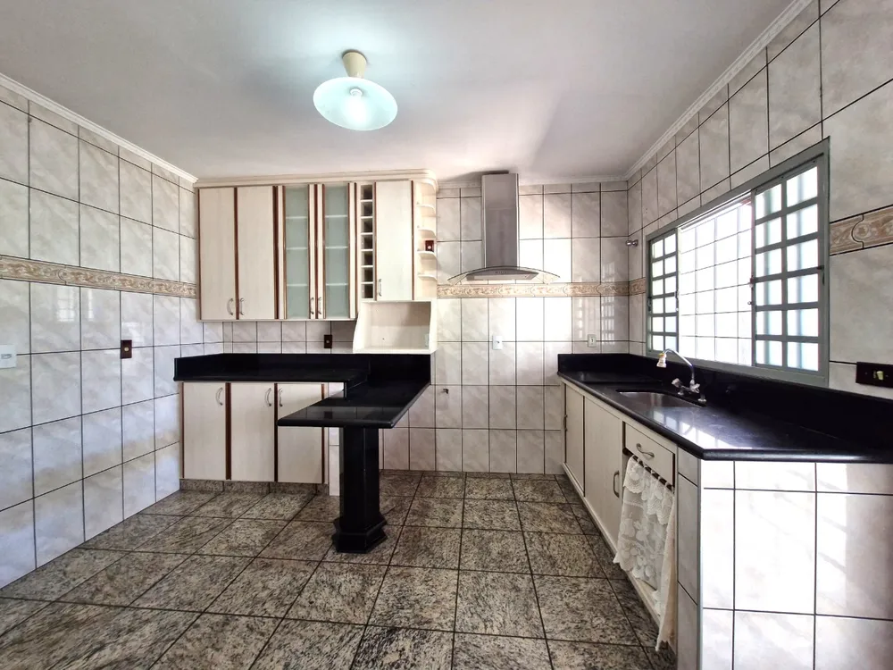 Casa, 3 quartos, 262 m² - Foto 14