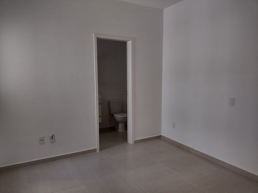 Apartamento para alugar com 3 quartos, 84m² - Foto 2
