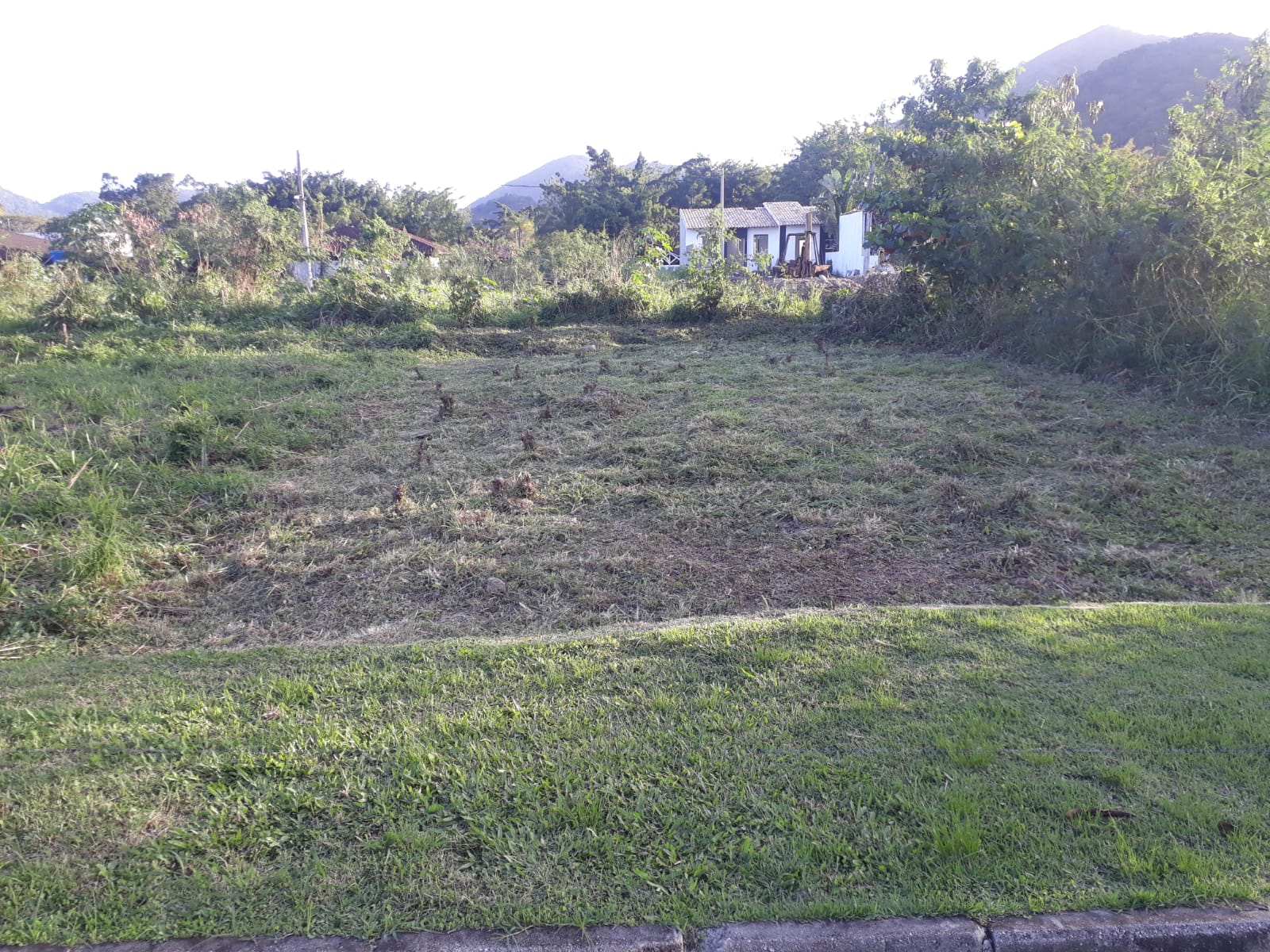 Terreno à venda, 180m² - Foto 1