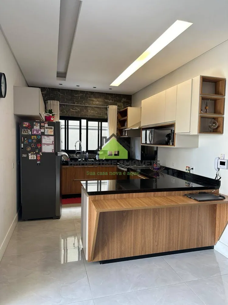 Casa, 4 quartos, 244 m² - Foto 3