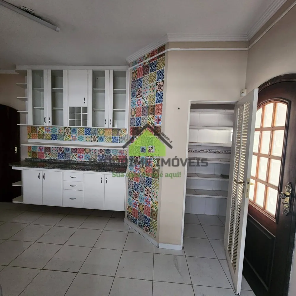 Casa, 3 quartos, 175 m² - Foto 3