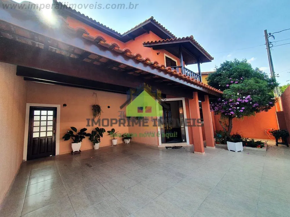 Casa, 3 quartos, 191 m² - Foto 1