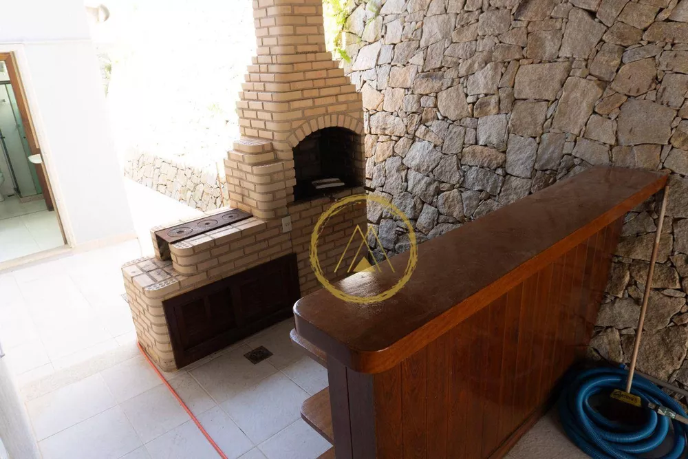 Casa, 5 quartos, 350 m² - Foto 1