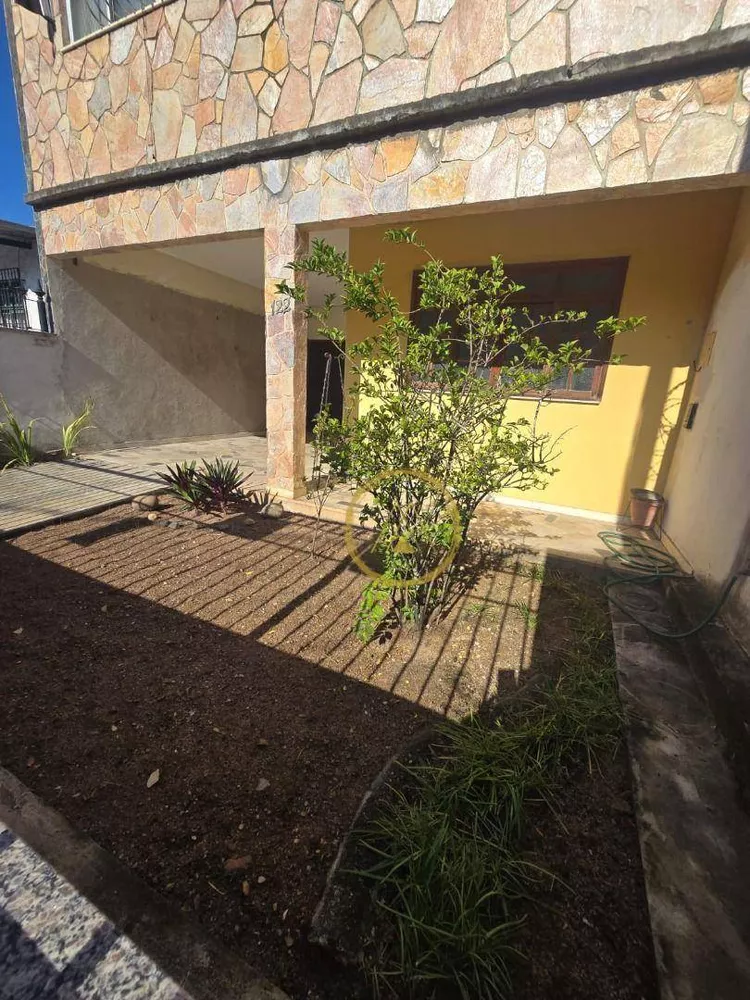 Casa, 3 quartos, 200 m² - Foto 4