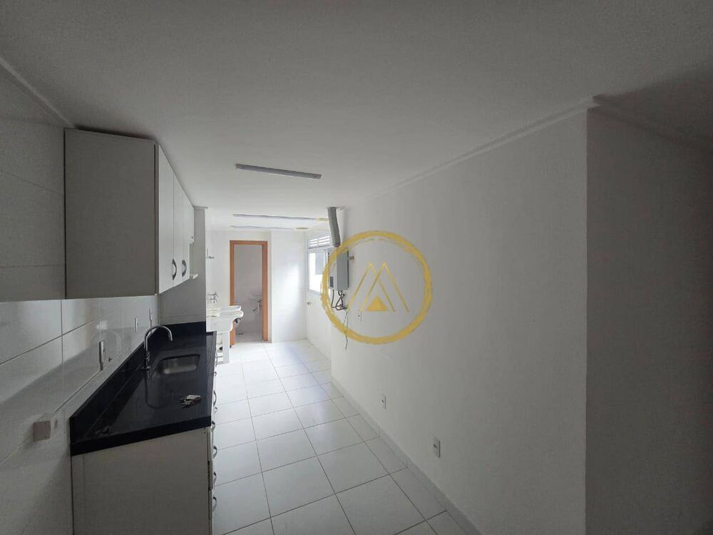 Apartamento para alugar com 4 quartos, 185m² - Foto 4