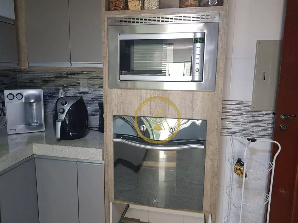 Apartamento, 3 quartos, 225 m² - Foto 1