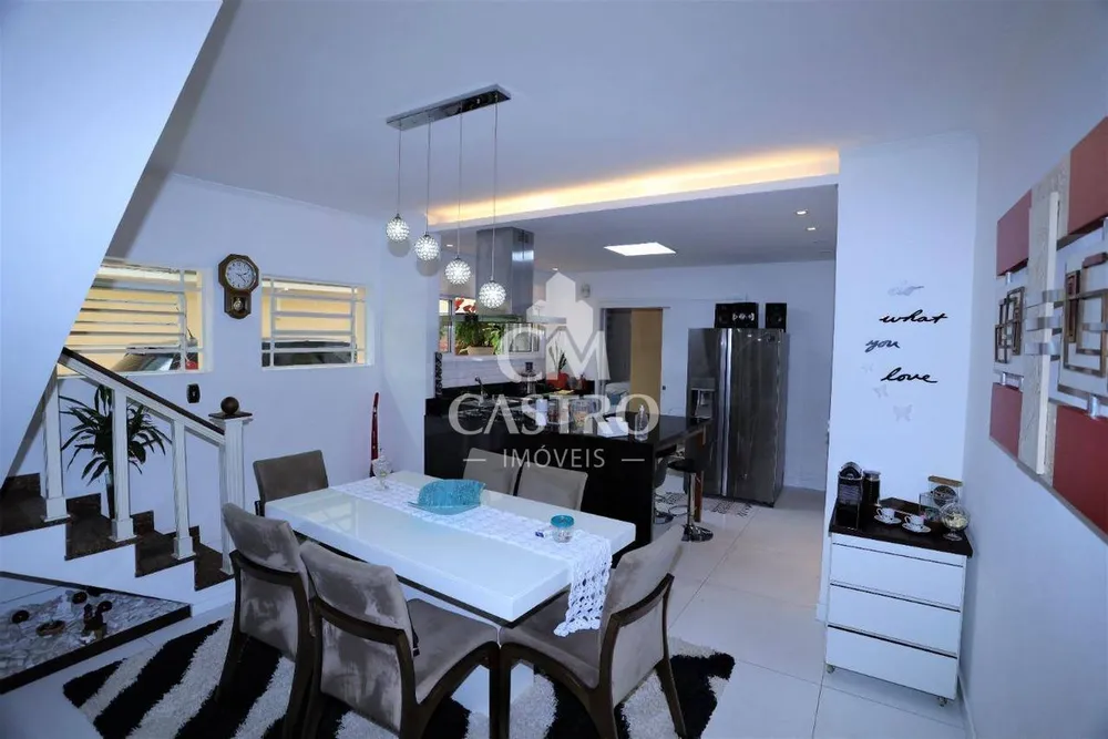 Sobrado, 3 quartos, 220 m² - Foto 2