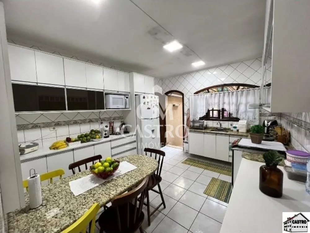 Casa, 2 quartos, 200 m² - Foto 4