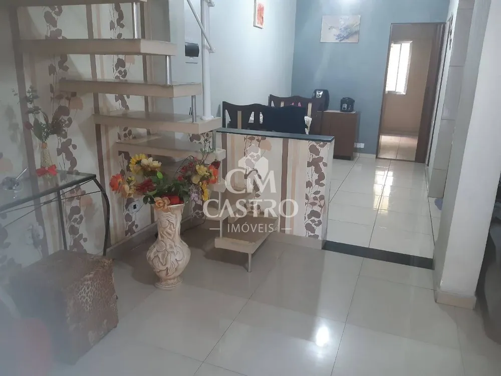 Casa, 3 quartos, 220 m² - Foto 2