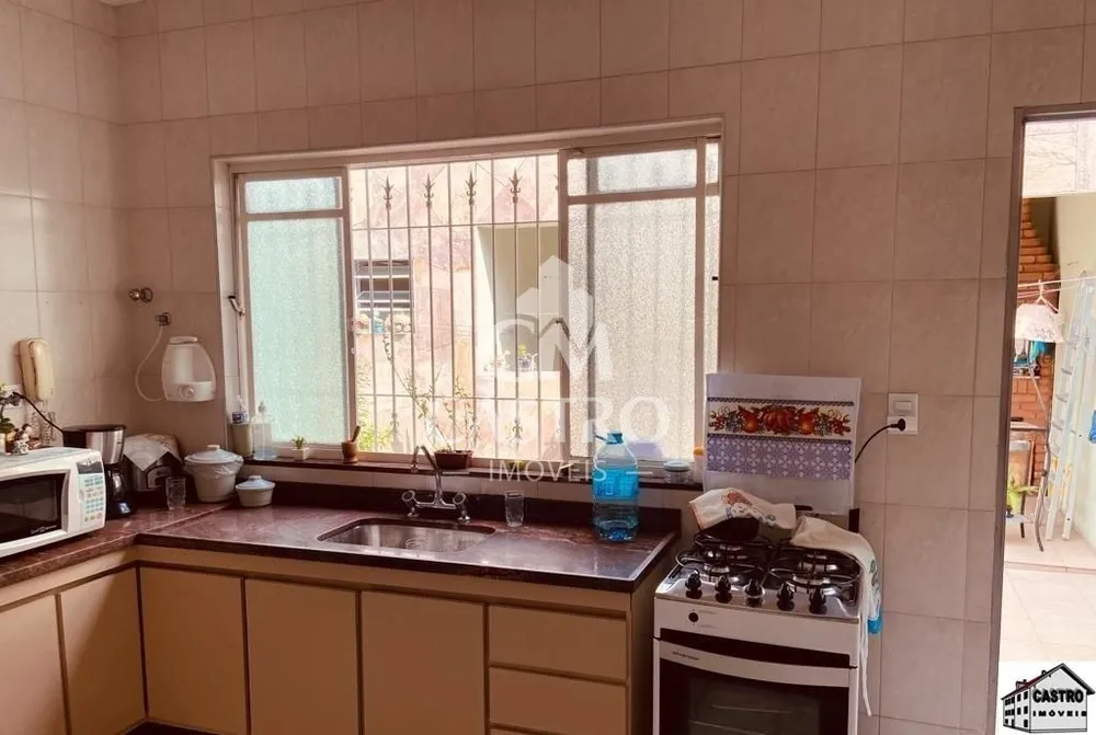 Casa, 3 quartos, 180 m² - Foto 1