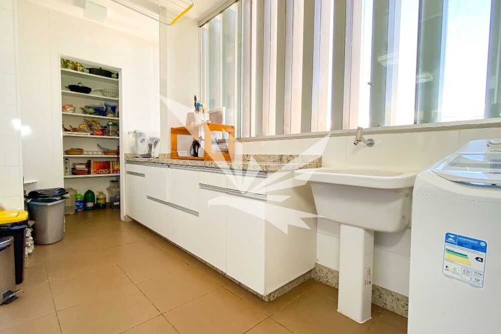 Apartamento à venda com 4 quartos, 186m² - Foto 8