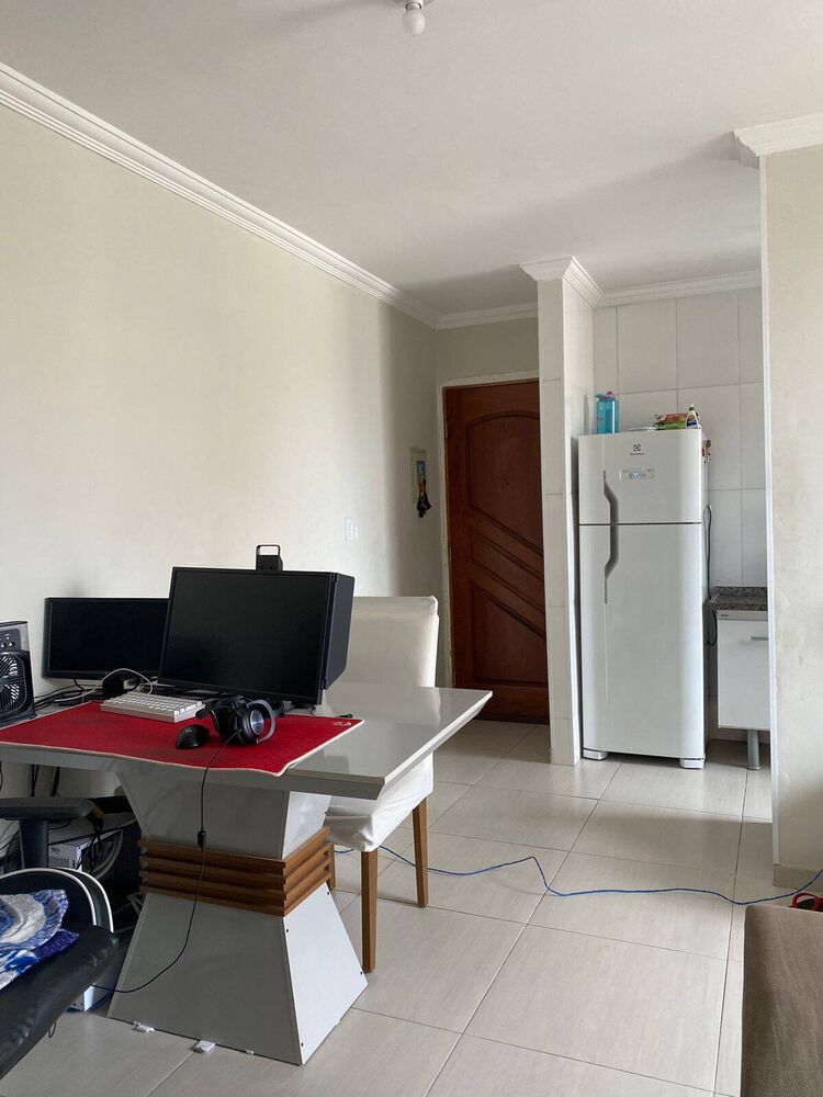 Apartamento à venda com 2 quartos, 48m² - Foto 2