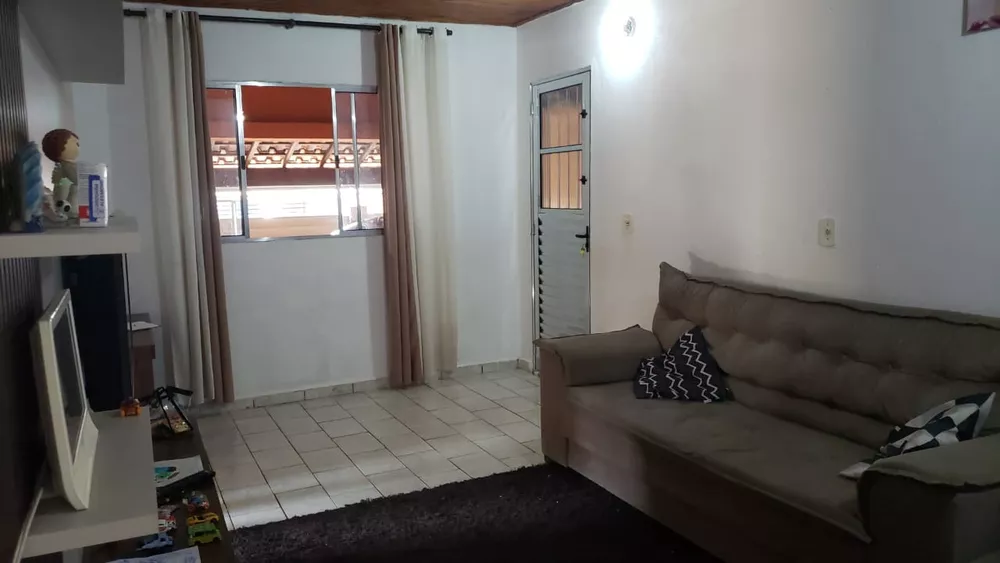 Casa à venda com 3 quartos, 200m² - Foto 4